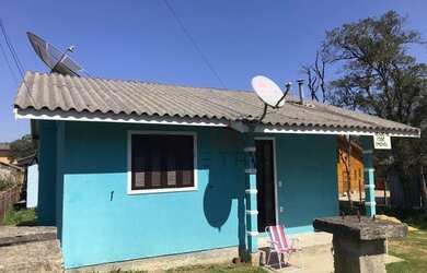 Imagem: A casa possui 2 Dormitórios, 1 Banheiro e 102m² de Área e