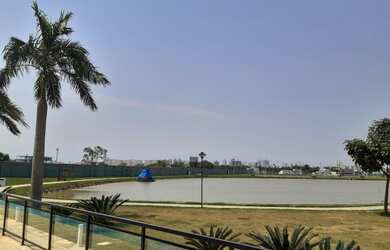 Imagem: A casa em condomínio possui 3 Dormitórios, 4 Banheiros, 4