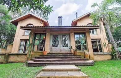 Imagem: A chácara possui 300m² de Área e está localizado em Centro