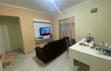 Imagem: O apartamento possui 1 Dormitório, 1 Banheiro, 1 Vaga na garagem