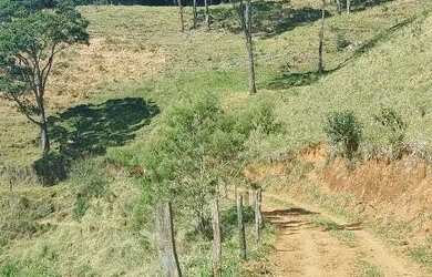 Imagem: A chácara possui 20.000m² de Área e está localizado em