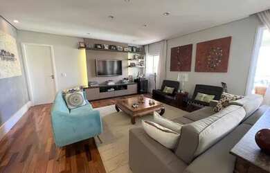 Imagem: O apartamento possui 3 Dormitórios, 5 Banheiros, 4 Vagas na