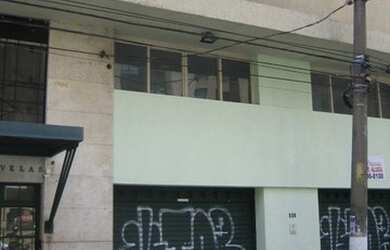 Imagem: O depósito possui 1 Vaga na garagem, 270m² de Área e está