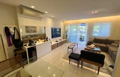 Imagem: O apartamento possui 3 Dormitórios, 2 Banheiros, 2 Vagas na