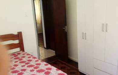 Imagem: O quarto para alugar e está localizado em Praça da Bandeira