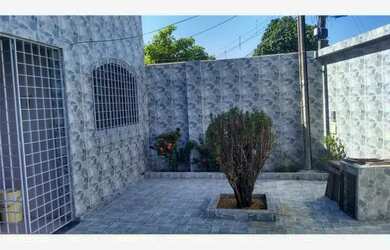 Imagem: A casa possui 3 Dormitórios, 3 Banheiros, 186m² de Área e