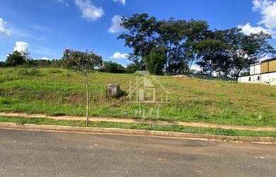 Imagem: O terreno possui 719m² de Área e está localizado em San