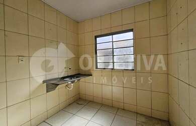 Imagem 9: Casa para aluguel, 3 quartos, 2 vagas, JARDIM DAS PALMEIRAS - UBERLANDIA/MG