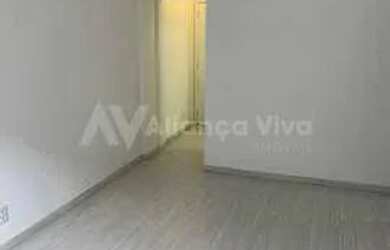 Imagem: O apartamento possui 1 Dormitório, 1 Banheiro, 50m² de Área