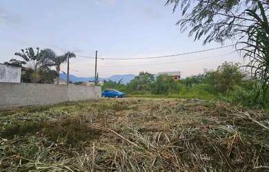 Imagem: O terreno possui 180m² de Área e está localizado em Vargem