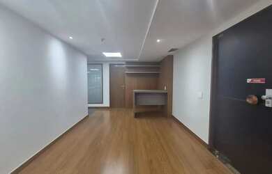 Imagem: O depósito possui 250m² de Área e está localizado em Centro