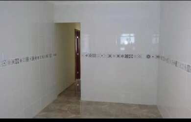 Imagem 8: ALUGA-SE CASA EM BENFICA. 1 Vaga na garageme2 Dormitórios