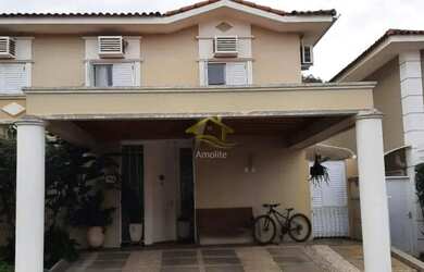 Imagem: A casa em condomínio possui 4 Dormitórios, 4 Banheiros, 2