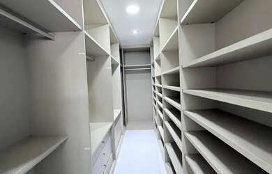 Imagem 5: Imóvel para aluguel possui 400 metros quadrados com 5 quartos