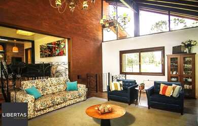 Imagem 9: Casa Alto Padrão localizada a 5 quilômetros do centro de Canela, em meio a natureza com 16