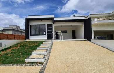 Imagem: A casa em condomínio possui 3 Dormitórios, 4 Banheiros, 4