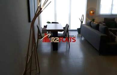 Imagem: O studio possui 1 Dormitório, 1 Banheiro, 1 Vaga na garagem