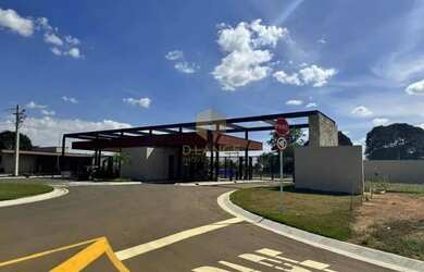 Imagem: O terreno possui 300m² de Área e está localizado em Recanto