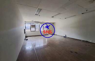 Imagem: O depósito possui 1 Vaga na garagem, 85m² de Área e está