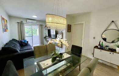 Imagem: O apartamento possui 3 Dormitórios, 1 Banheiro, 1 Vaga na garagem