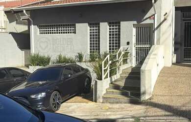 Imagem: O depósito à venda possui 3 Vagas na garagem, 250m² de Área