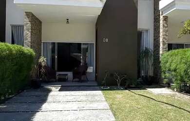 Imagem: A casa em condomínio possui 3 Dormitórios, 3 Banheiros, 2