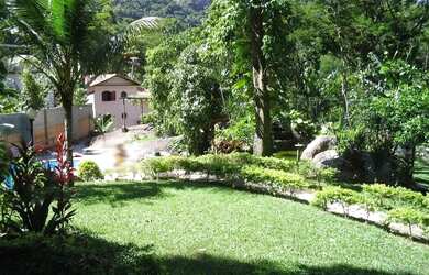 Imagem: A casa em condomínio possui 5 Dormitórios, 5 Banheiros, 5