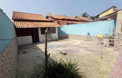 Imagem: A casa possui 2 Dormitórios, 1 Banheiro, 1 Vaga na garagem