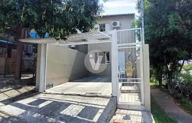 Imagem: A casa possui 2 Dormitórios, 2 Banheiros, 1 Vaga na garagem