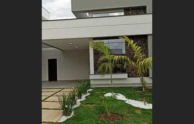 Imagem: A casa em condomínio possui 3 Dormitórios, 4 Banheiros, 2