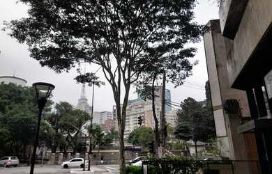 Imagem: O depósito possui 1 Vaga na garagem, 54m² de Área e está