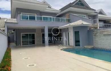 Imagem: A casa em condomínio possui 4 Dormitórios, 5 Banheiros, 3