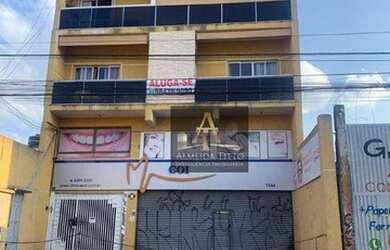 Imagem: O depósito possui 3 Vagas na garagem, 94m² de Área e está