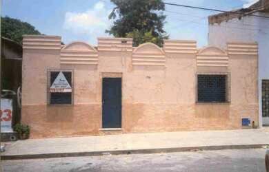 Imagem: A casa possui 4 Dormitórios, 2 Banheiros, 85m² de Área e