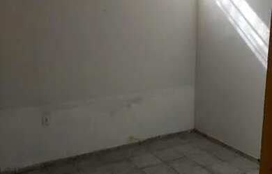 Imagem: A casa possui 2 Dormitórios e está localizado em Taguatinga