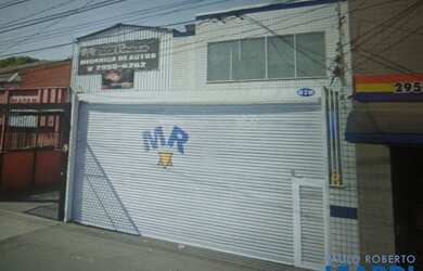 Imagem: O depósito possui 5 Vagas na garagem, 300m² de Área e está