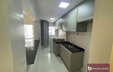 Imagem: O apartamento possui 3 Dormitórios, 2 Banheiros, 2 Vagas na