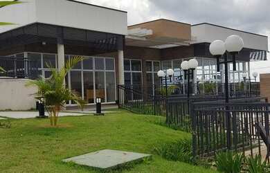 Imagem: A casa em condomínio possui 3 Dormitórios, 2 Banheiros, 4