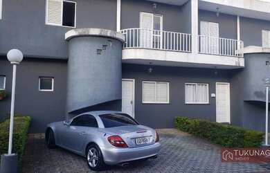 Imagem: A casa em condomínio possui 3 Dormitórios, 3 Banheiros, 3