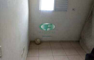 Imagem: A casa possui 2 Dormitórios, 1 Banheiro, 1 Vaga na garagem