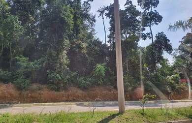 Imagem 6: Vivenda das Marinas fazendo frente com preservação e rio Tarumã