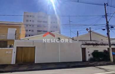Imagem: A casa à venda possui 3 Dormitórios, 2 Banheiros, 3 Vagas