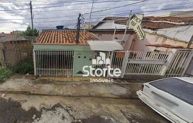 Imagem: O terreno possui 500m² de Área e está localizado em Saraiva