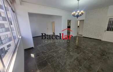 Imagem: O apartamento à venda possui 4 Dormitórios, 3 Banheiros, 1