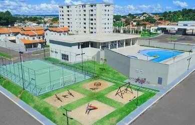 Imagem: O apartamento possui 2 Dormitórios, 1 Banheiro, 1 Vaga na garagem