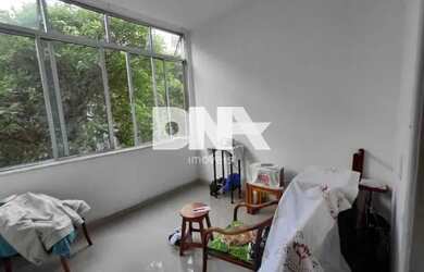 Imagem: O apartamento possui 3 Dormitórios, 2 Banheiros, 93m² de Área