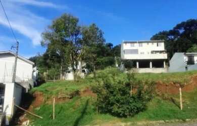 Imagem: O terreno possui 360m² de Área e está localizado em De Zorzi