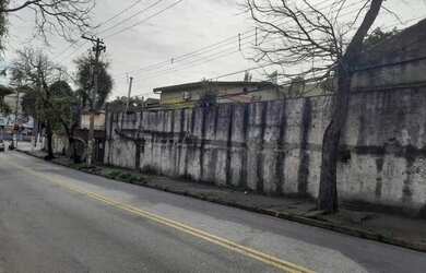 Imagem: O terreno possui 947m² de Área e está localizado em Vila