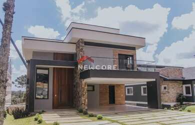 Imagem: Casa de condomínio em R. Rodolfo Schilieper - Centro - Canela/RS