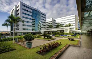 Imagem: O depósito possui 2 Vagas na garagem e 66m² de Área e está